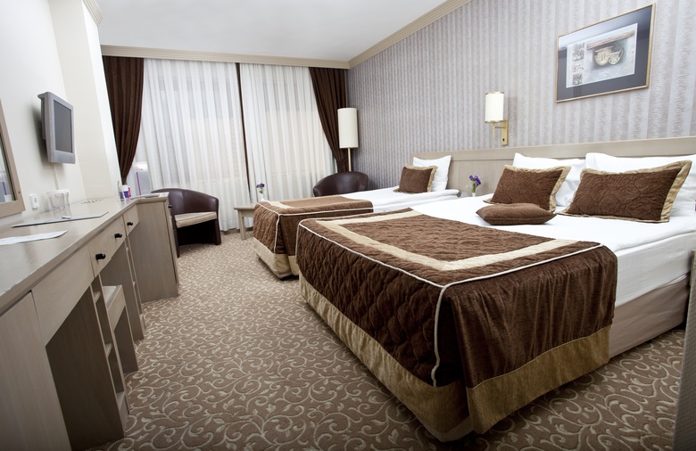 Sergah Hotel