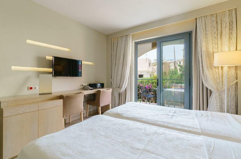 Hotel Aegean Pearl