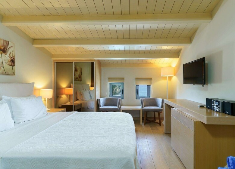 Hotel Aegean Pearl