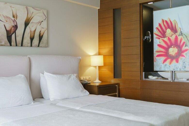Hotel Aegean Pearl