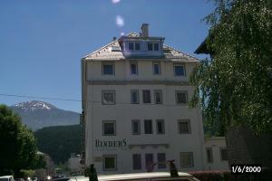 Art Hotel Binders