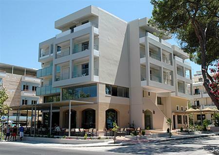 Hotel Triton