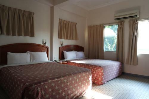 New Caspian Hotel