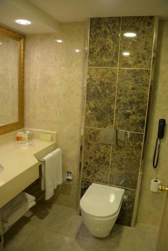 Ege Palas Hotel