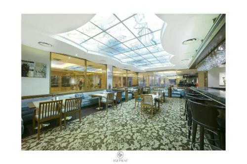 Ege Palas Hotel