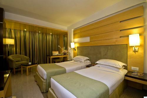 Hotel Peninsula Grand