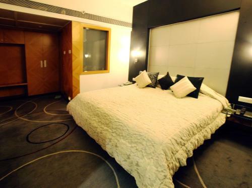 Hotel Peninsula Grand