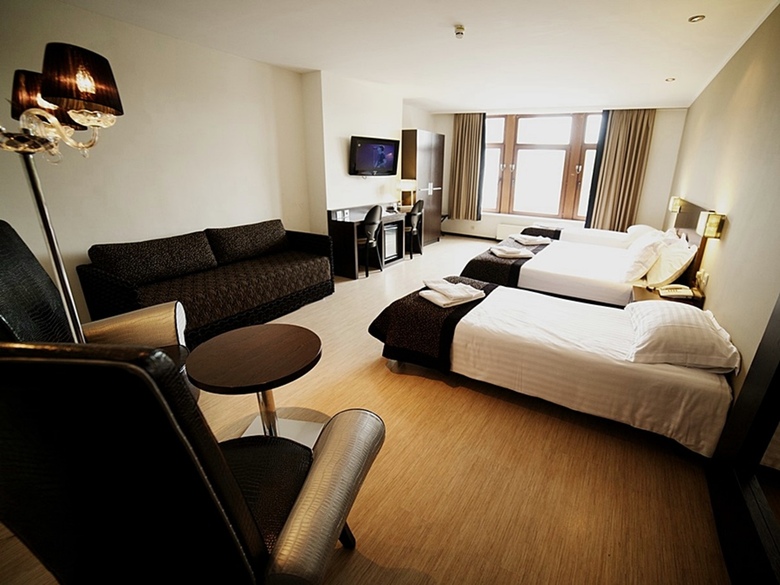 Hotel Floris Ustel Midi