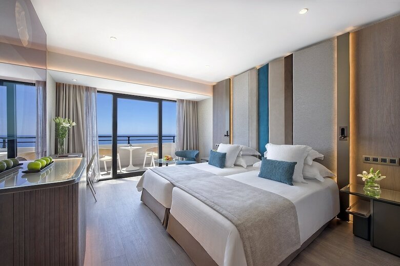 Amathus Beach Hotel