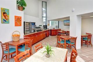 Hotel El Caribe Resort & Conference Center