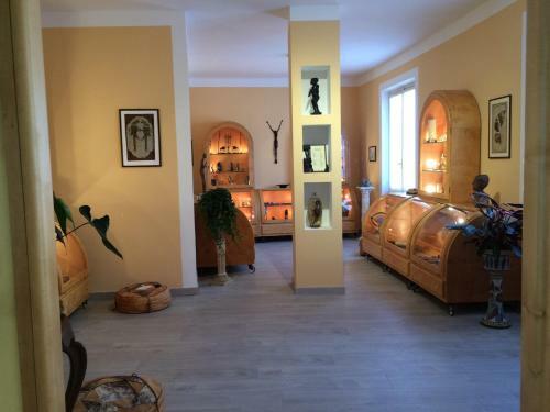 Hostal Centro Di Spiritualit� Maria Candida