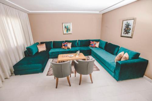 Down Town Hotel By Business & Leisure Hotels