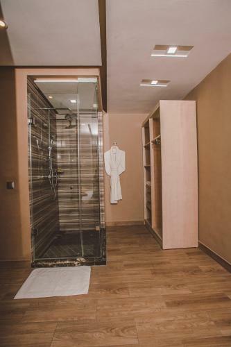 Down Town Hotel By Business & Leisure Hotels