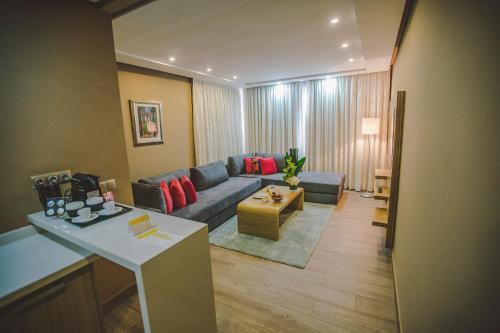 Down Town Hotel By Business & Leisure Hotels
