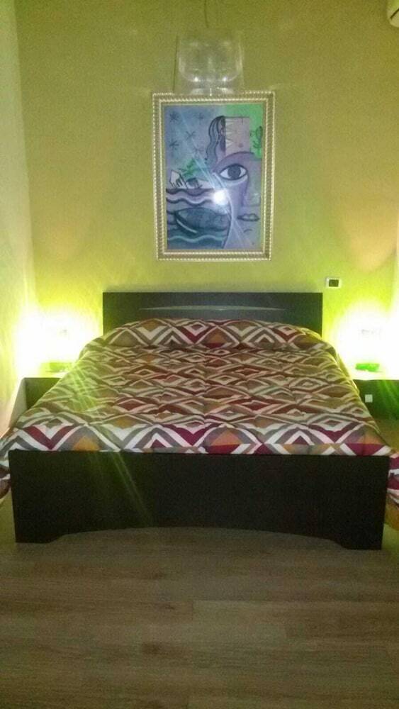 Bed & Breakfast Def House