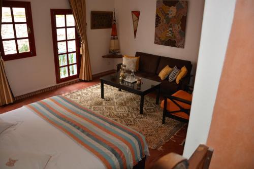 Riad Ryad Watier