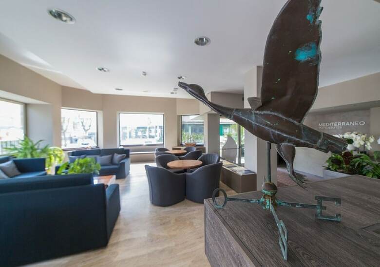 Mediterraneo Hotel & Suites