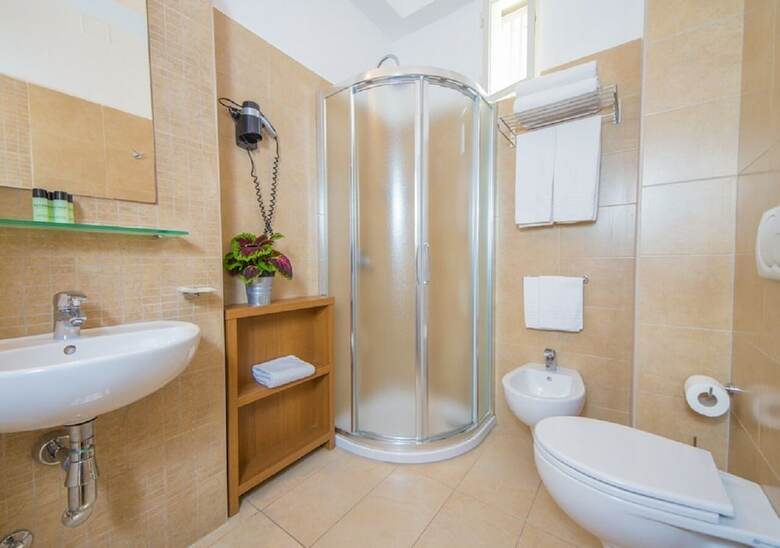 Mediterraneo Hotel & Suites
