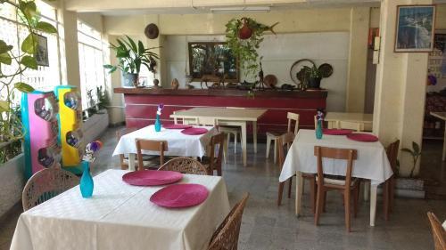 Hotel De Los Reyes