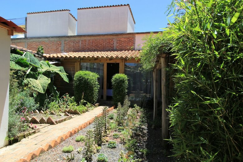 Sereno Art Hotel