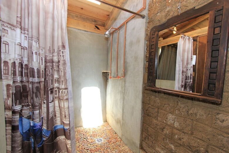 Sereno Art Hotel