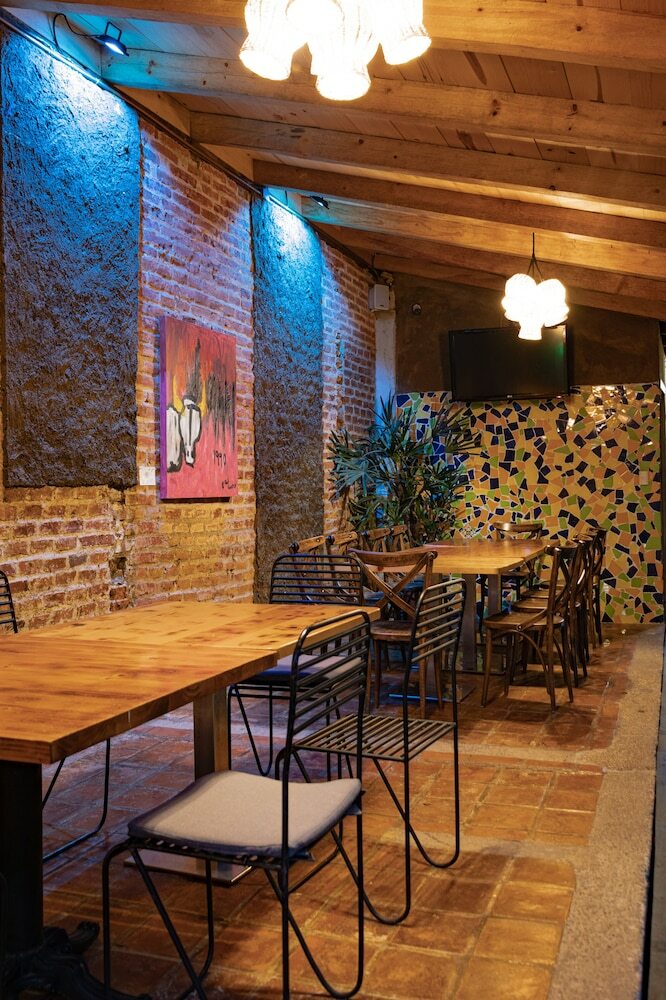 Sereno Art Hotel