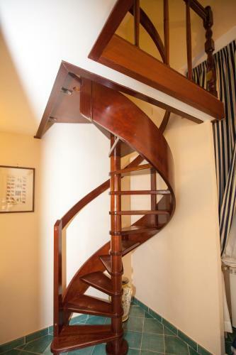 Hostal Dimora Caracciolo