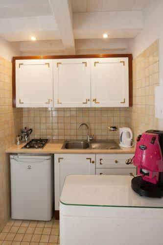 Hostal Dimora Caracciolo