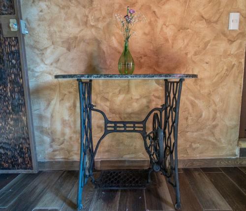 Hostal Flor De Cera