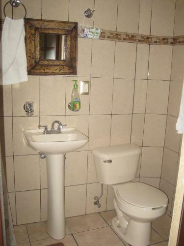 Hostal Flor De Cera