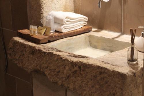Hostal La Neviera Nei Sassi