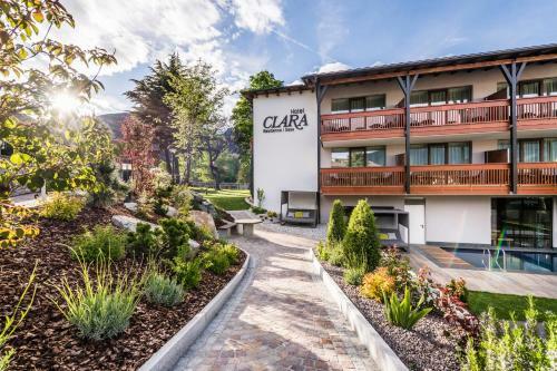 Hotel Clara