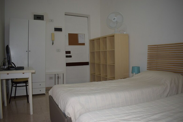 Hostal Rose Santamaria Residence