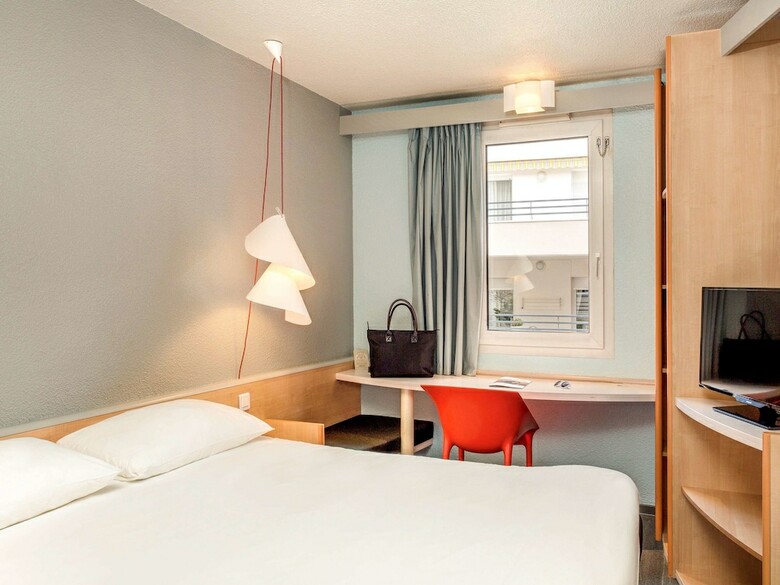 Hotel Ibis Montlu�on