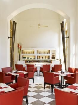 Hotel Trident