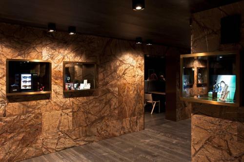 Alexander Charme Hotel