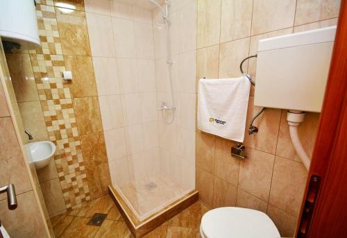 Cattaroom Apartments