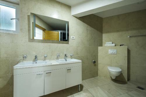 Kvin2 Apartments