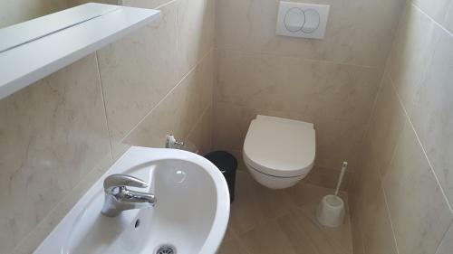 Kvin2 Apartments