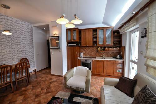 Bmb Apartments Kotor