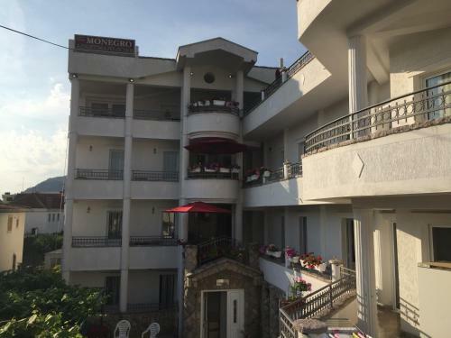 Apartments Vila Monegro