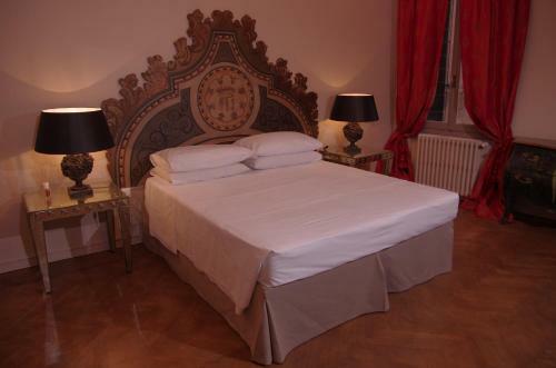 Hostal La Residenza 818