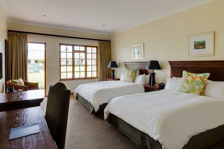 Hotel Protea King George