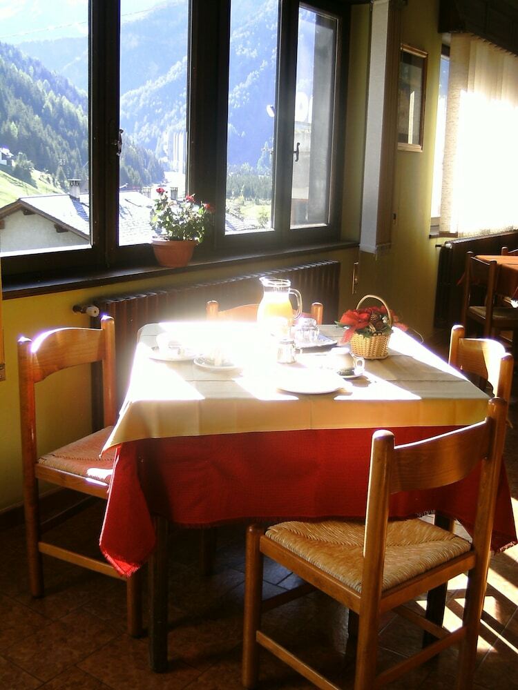 Hotel Meubl� Adler - Rooms & Mountain Apartments
