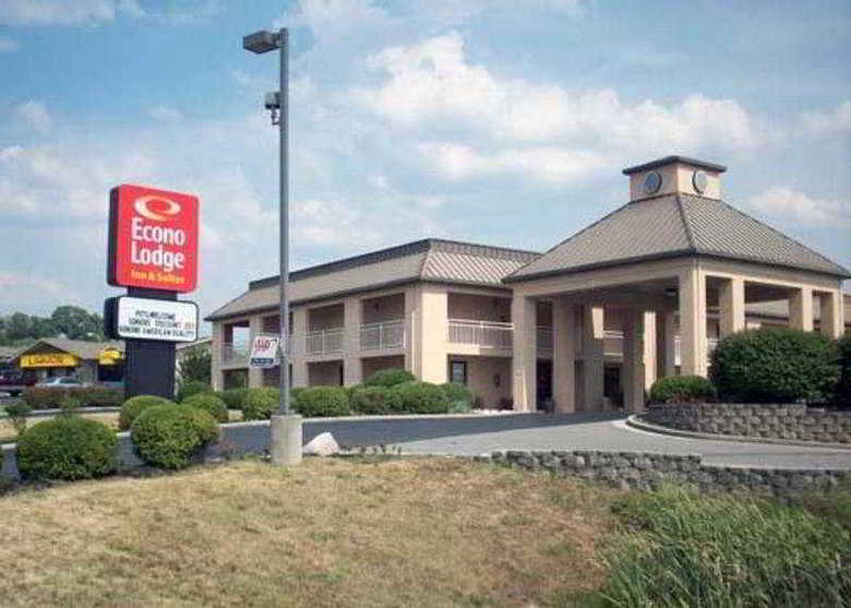 Hotel Econo Lodge Inn  And  Suites East