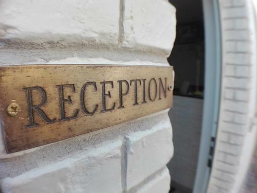 Hostal Hotel Villa Cesare B&B