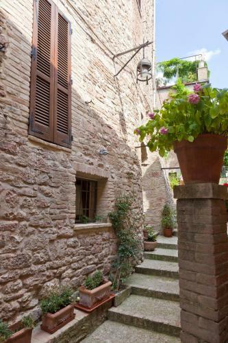 Hostal Calende Di Maggio