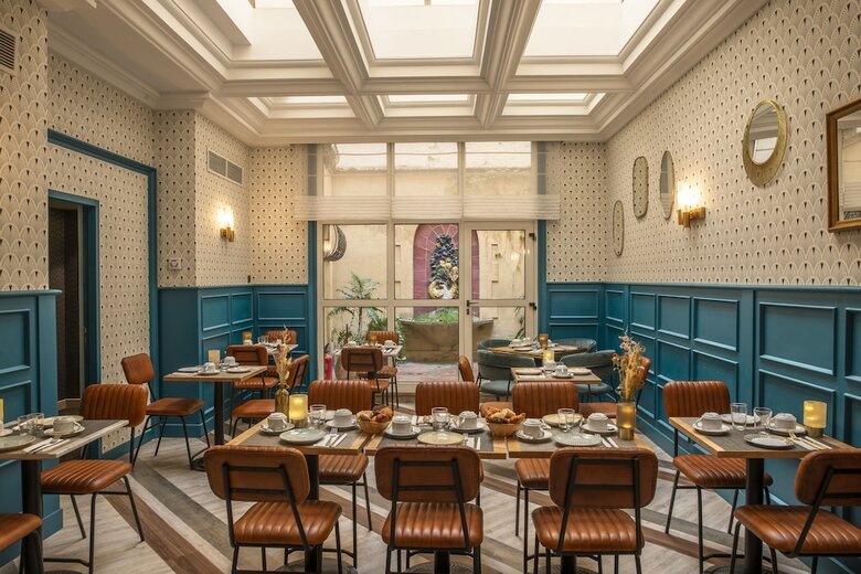 Hotel Bristol