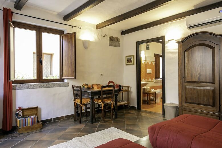 Hostal Amsicora 8