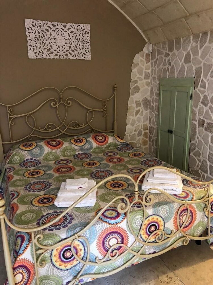 Bed & Breakfast La Grotta Del Re